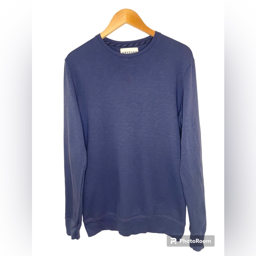 Vestige navy blue sweatshirt, men’s medium